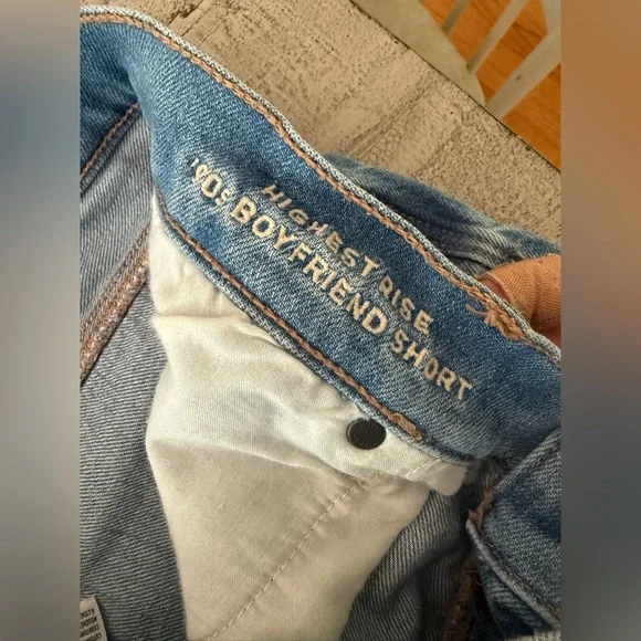 American Eagle Outfitters Distressed Highest Rise 90s Boyfriend Shorts - Picture 3 of 5